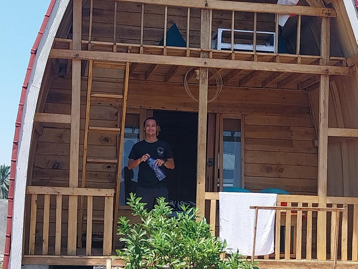 Raturinjani Homestay Selong Екстериор снимка