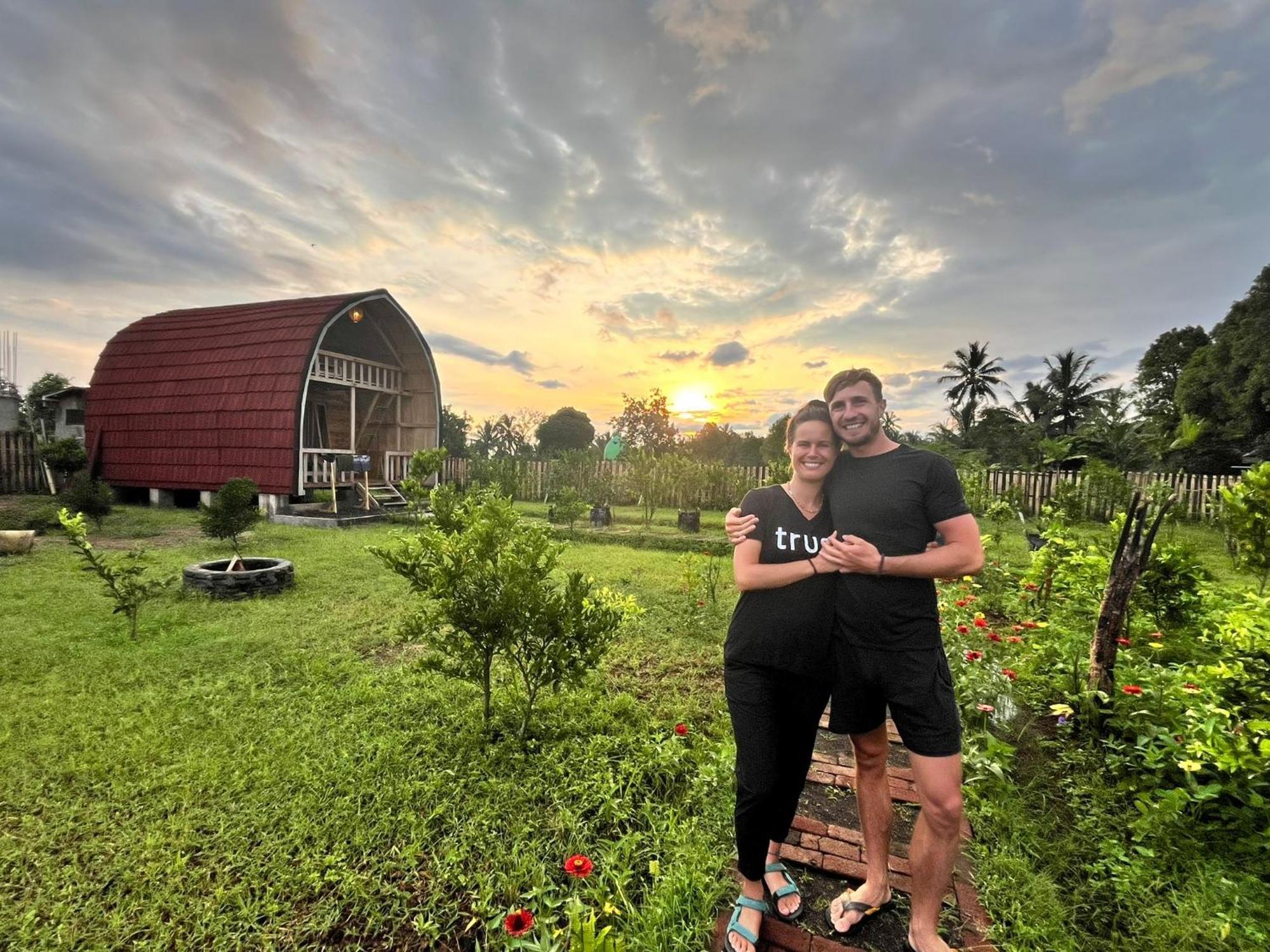Raturinjani Homestay Selong Екстериор снимка