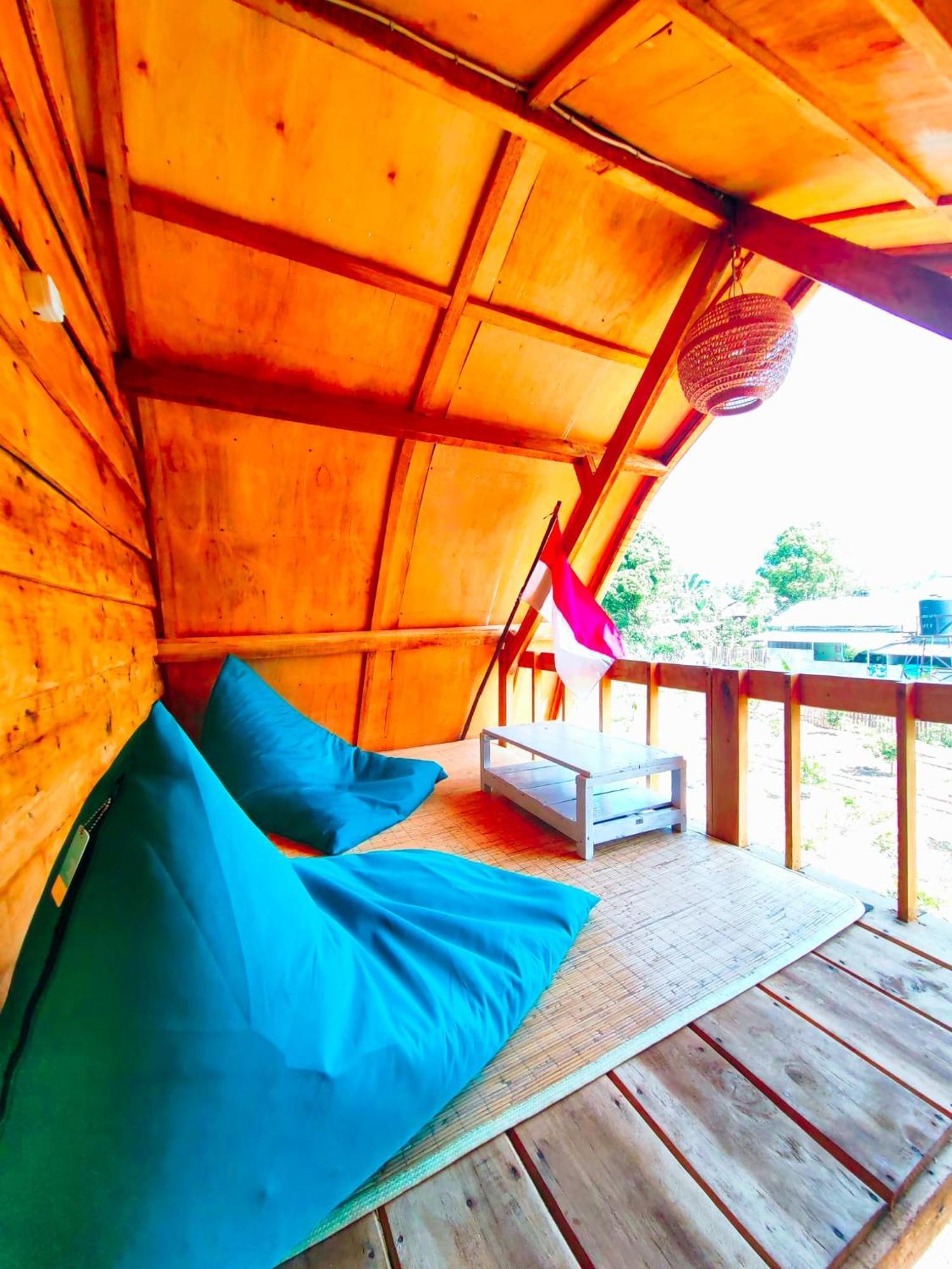 Raturinjani Homestay Selong Екстериор снимка
