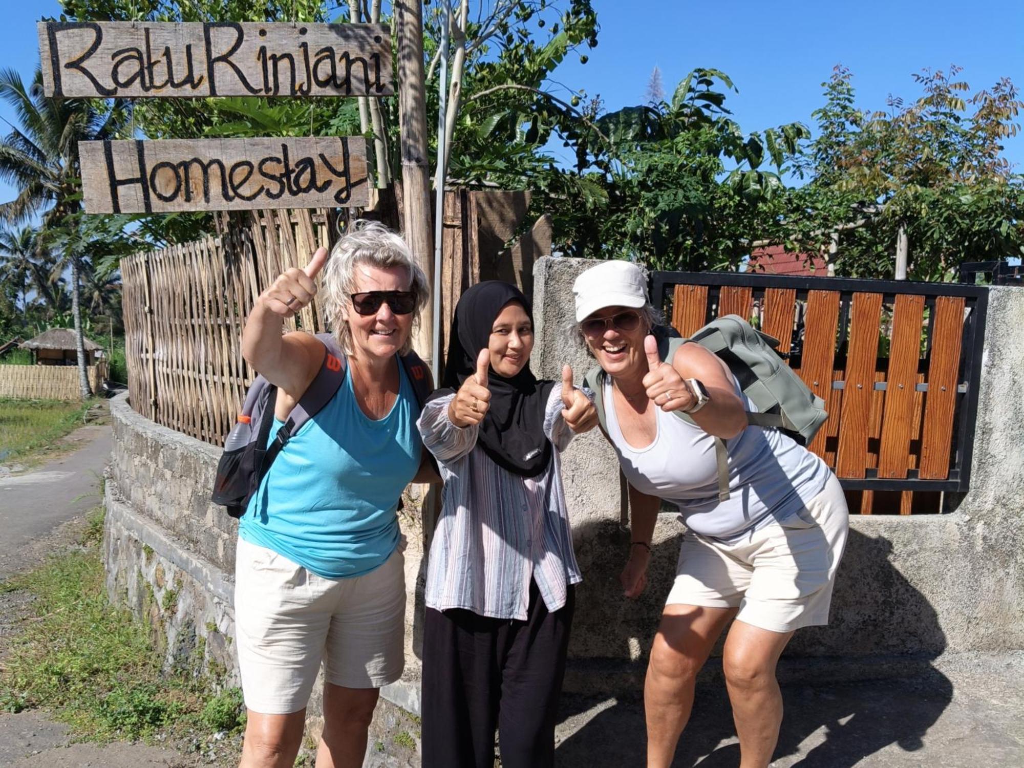 Raturinjani Homestay Selong Екстериор снимка