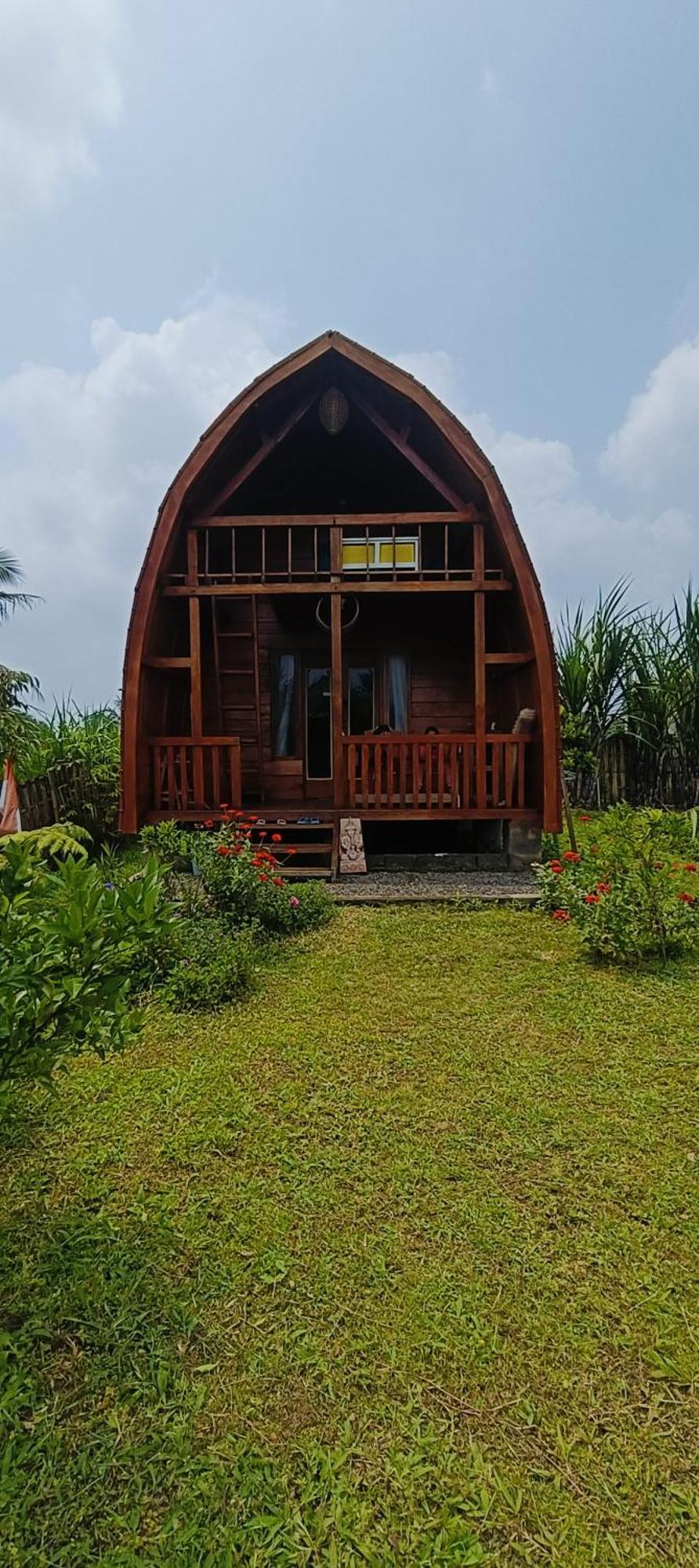 Raturinjani Homestay Selong Екстериор снимка