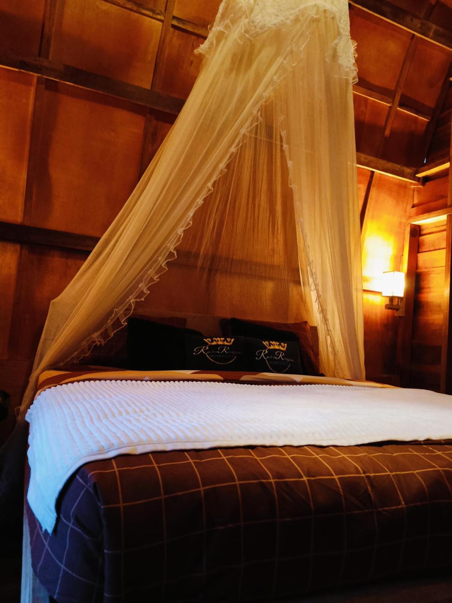 Raturinjani Homestay Selong Екстериор снимка